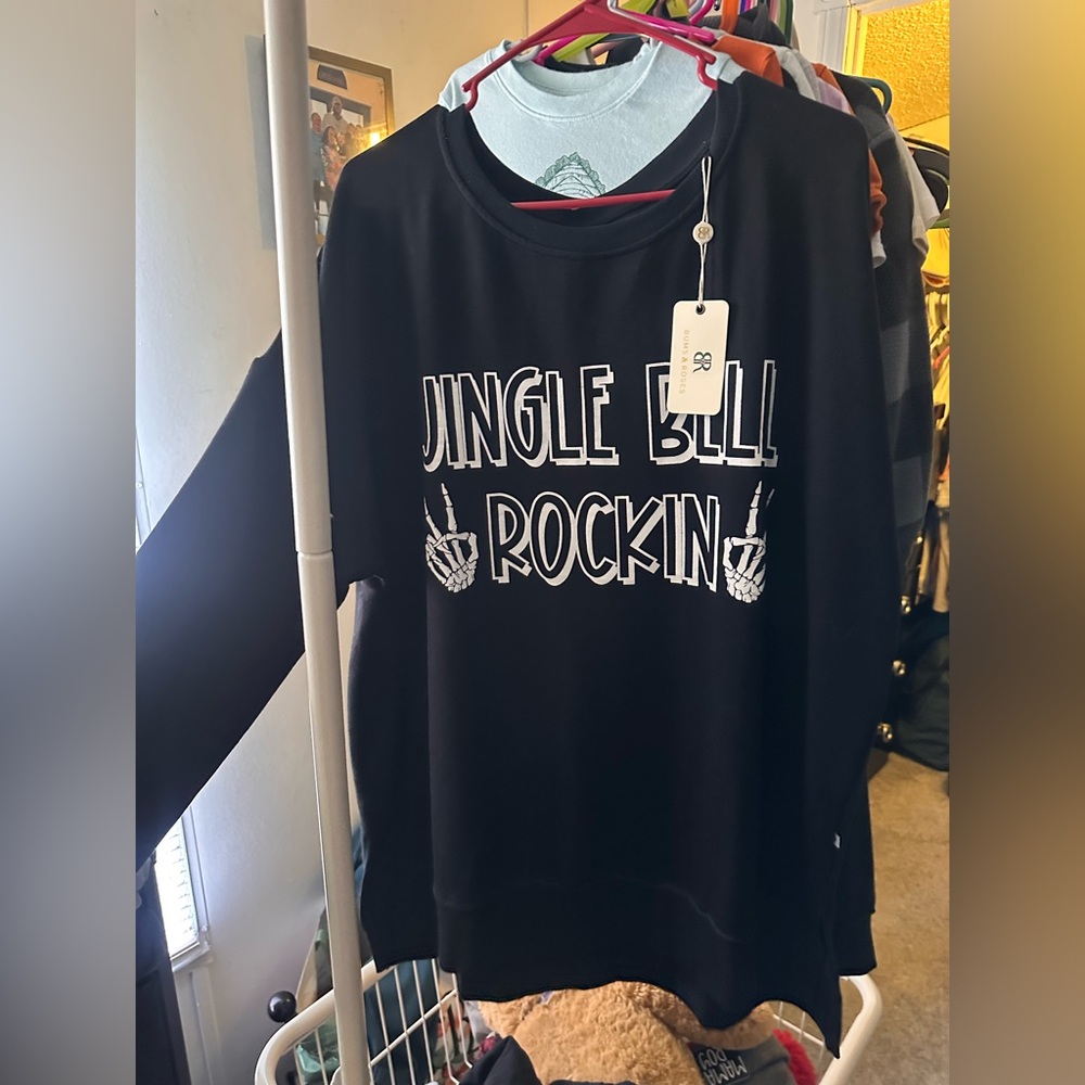 Bums and roses women’s 3x pullover